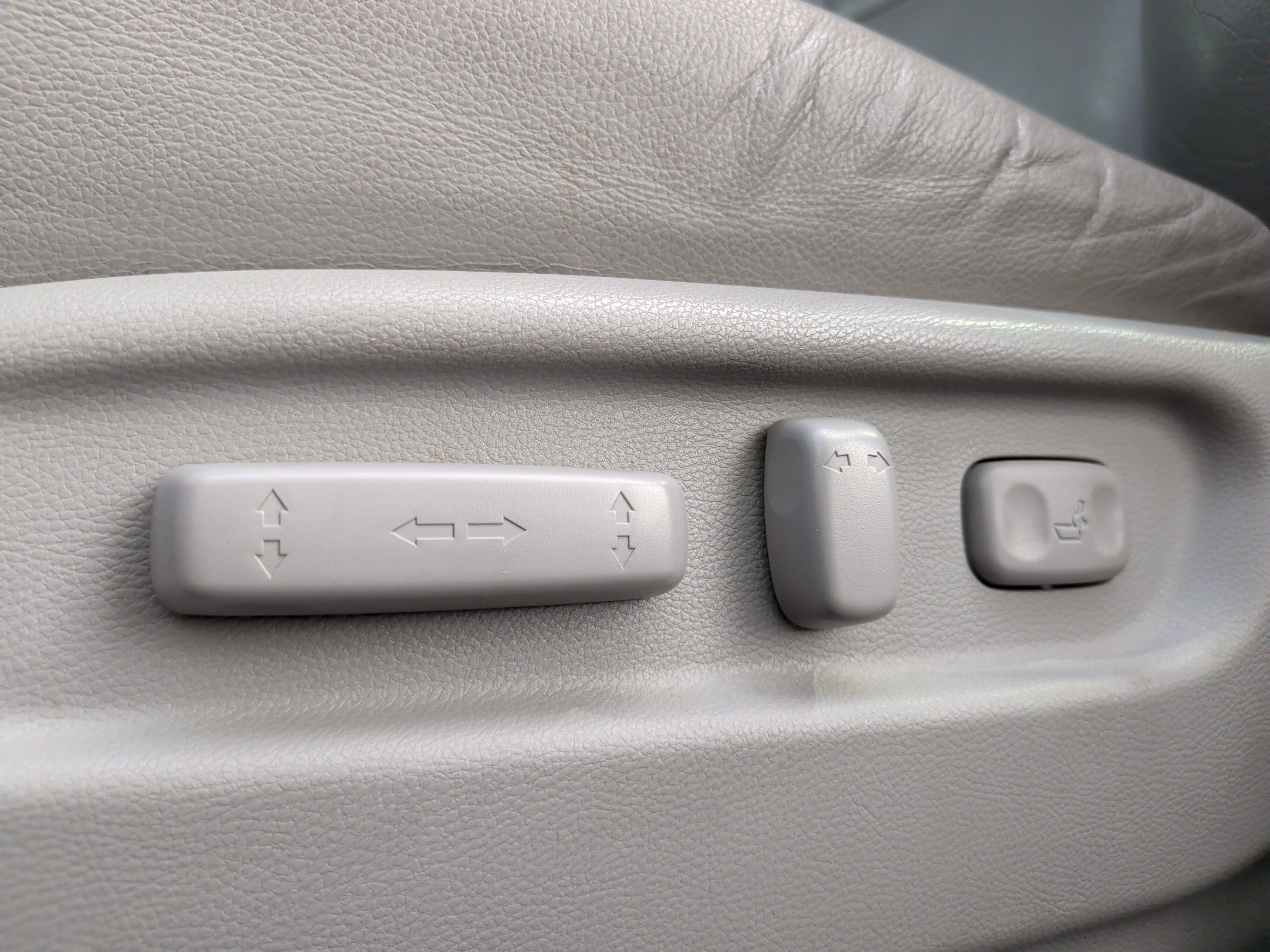 Used 2016 Honda Pilot Touring image 27