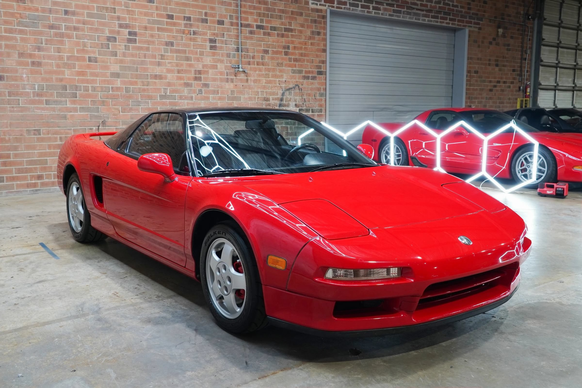 Used 1993 Acura NSX RWD image 3
