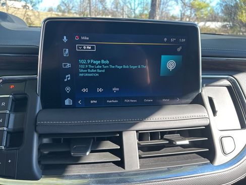 Used 2023 Chevrolet Suburban Premier w/ Advanced Technology Package image 12