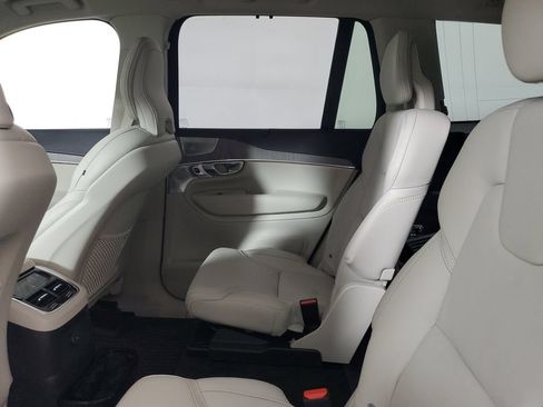 Used 2025 Volvo XC90 T8 Ultra w/ Protection Package AWD/4WD image 14