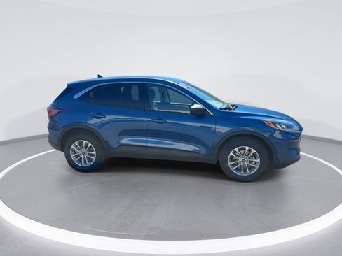 Certified 2022 Ford Escape SE w/ Cold Weather Package AWD/4WD image 8