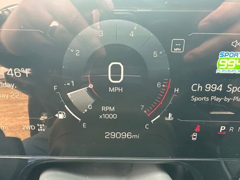 Used 2025 GMC Yukon Denali AWD/4WD image 14