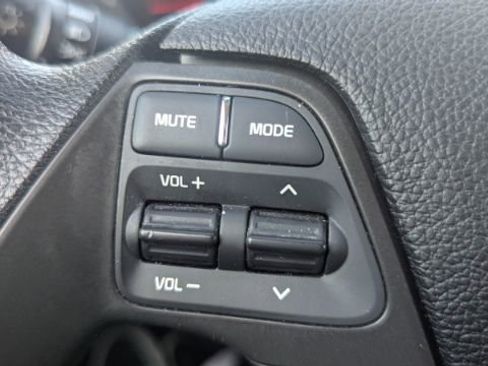 Used 2018 Kia Forte LX w/ LX Popular Package image 23