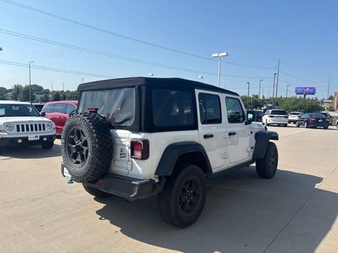 Used 2023 Jeep Wrangler Unlimited w/ Cold Weather Group AWD/4WD image 5