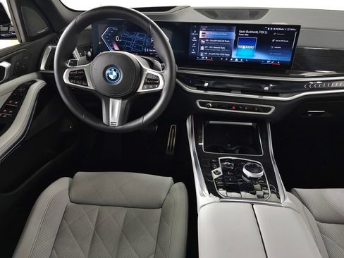 Used 2025 BMW X5 xDrive50e w/ Executive Package AWD/4WD image 20