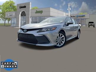 Used 2023 Toyota Camry LE image 1