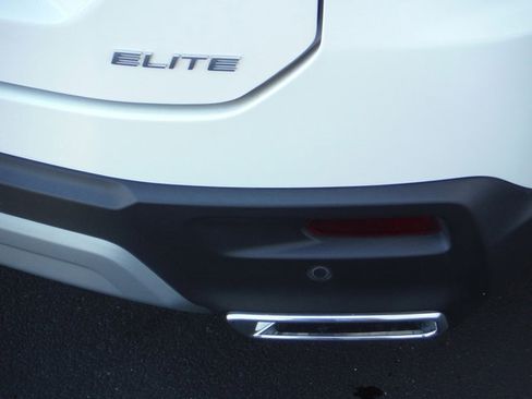 Used 2024 Honda Pilot Elite image 8