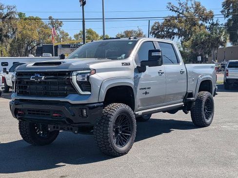 Used 2025 Chevrolet Silverado 2500 LT w/ Trail Boss Package AWD/4WD image 4
