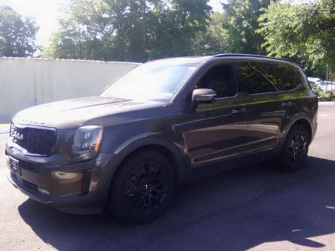 Used 2022 Kia Telluride SX w/ SX Prestige Package AWD/4WD image 13