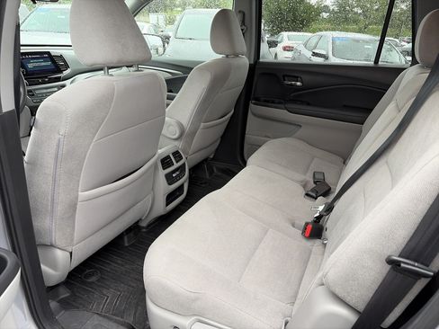 Used 2019 Honda Pilot EX image 20