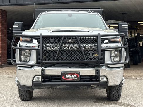 Used 2023 Chevrolet Silverado 3500 LT w/ Convenience Package image 2