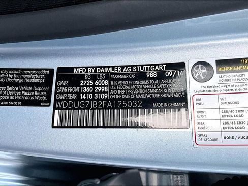 Used 2015 Mercedes-Benz S 63 AMG 4MATIC Sedan w/ Driver Assistance Package image 35