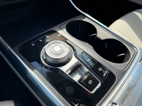 New 2026 Kia Carnival SX image 21