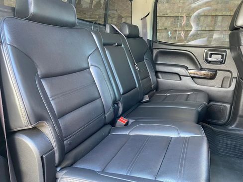 Used 2016 GMC Sierra 2500 Denali w/ Duramax Plus Package image 18