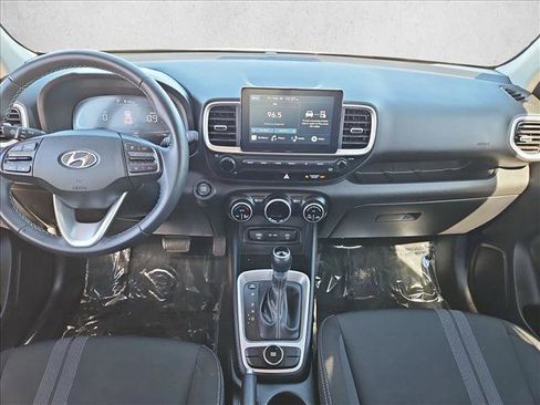 Certified 2025 Hyundai Venue SEL image 23