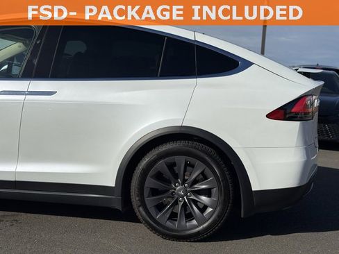 Used 2018 Tesla Model X 100D image 4