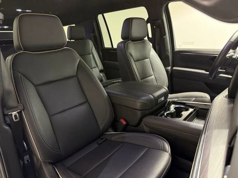 Certified 2026 Chevrolet Suburban Premier AWD/4WD image 34