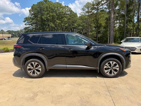 Used 2021 Nissan Rogue SV FWD image 4