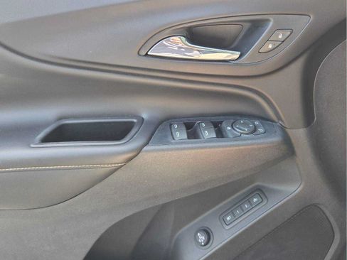 Used 2019 Chevrolet Equinox Premier FWD image 21