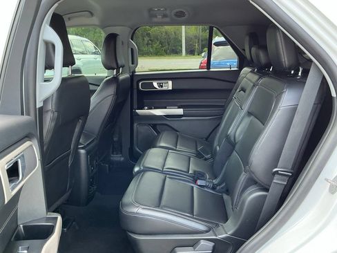 Used 2023 Ford Explorer XLT w/ Equipment Group 202A RWD image 26
