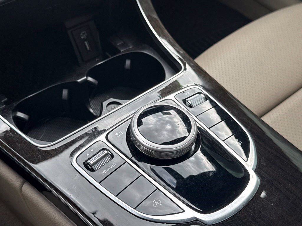 Used 2021 Mercedes-Benz C 300 4MATIC Coupe image 24