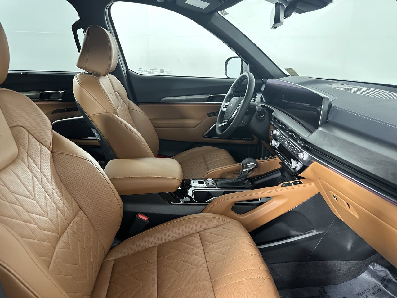 Certified 2025 Kia Telluride SX X-Line AWD/4WD image 12