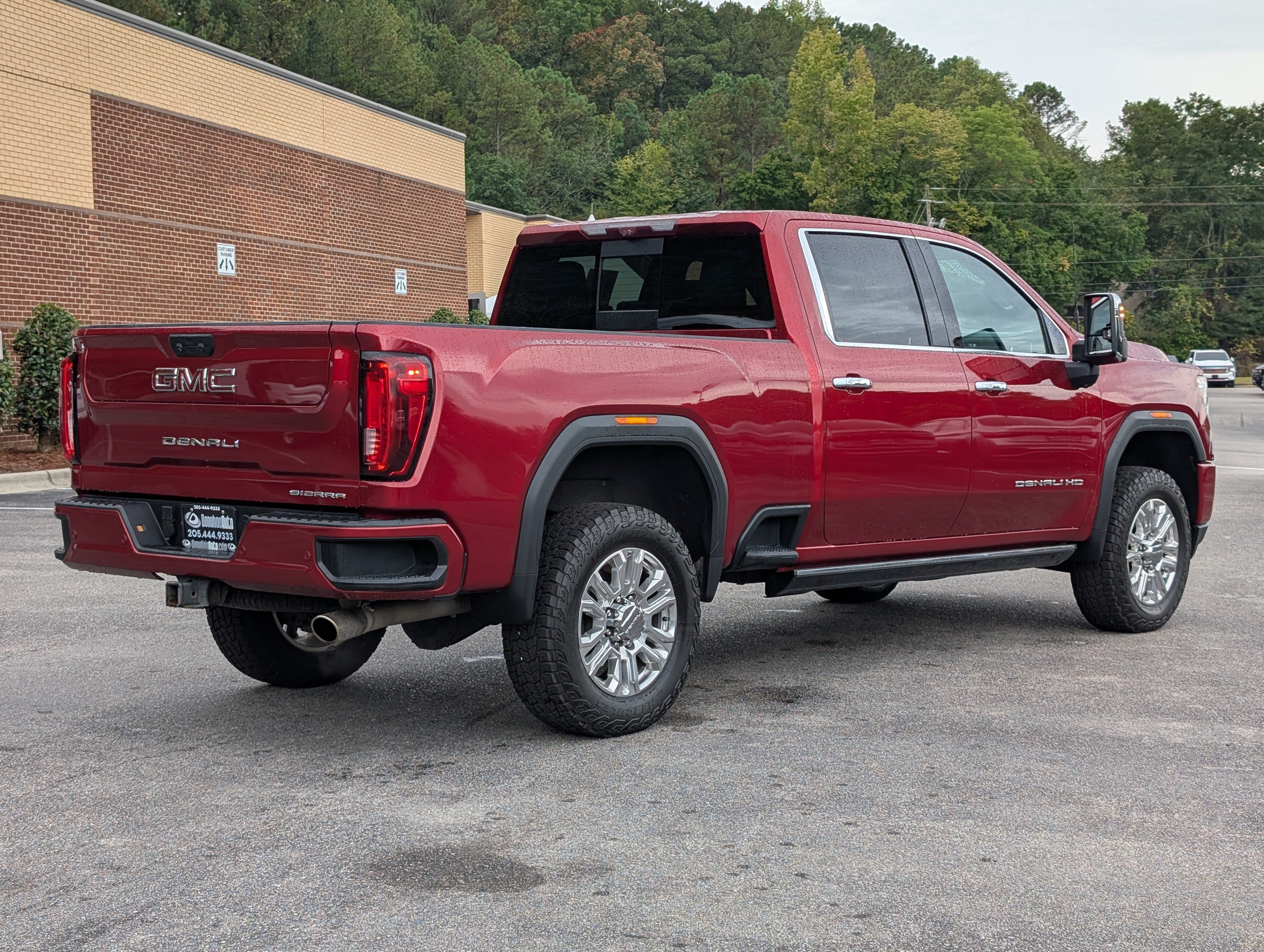 Used 2021 GMC Sierra 2500 Denali w/ Denali Ultimate Package AWD/4WD image 9