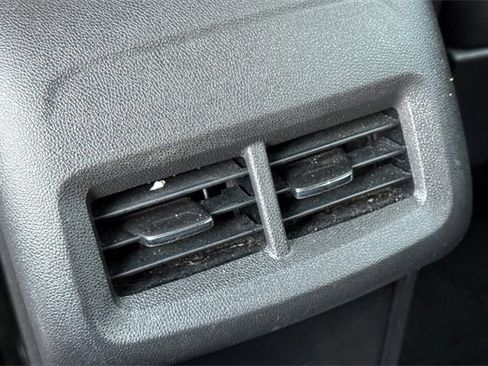 Used 2022 GMC Terrain SLE image 43