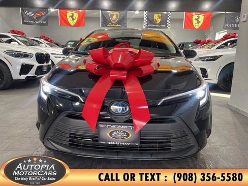 Used 2024 Toyota Corolla LE image 30