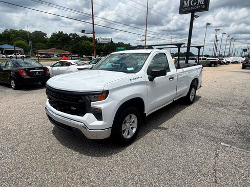 Used 2022 Chevrolet Silverado 1500 W/T RWD image 5