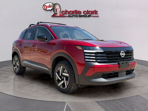 Used 2026 Nissan Kicks SV w/ Cold Weather Package FWD image 7
