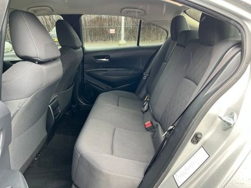 Used 2020 Toyota Corolla LE image 15