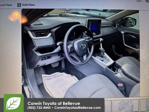 Used 2025 Toyota RAV4 XLE AWD/4WD image 6