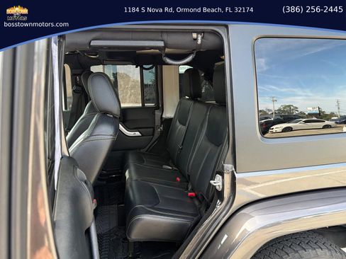 Used 2018 Jeep Wrangler Unlimited Sahara w/ Connectivity Group image 14