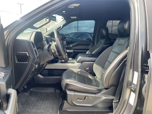 Used 2019 Ford F150 Raptor w/ Equipment Group 802A Luxury AWD/4WD image 9