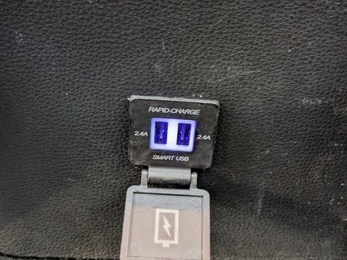 Used 2020 Toyota Corolla SE w/ SE Premium Package image 13