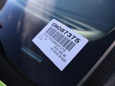 New 2025 Volkswagen Taos SE image 34