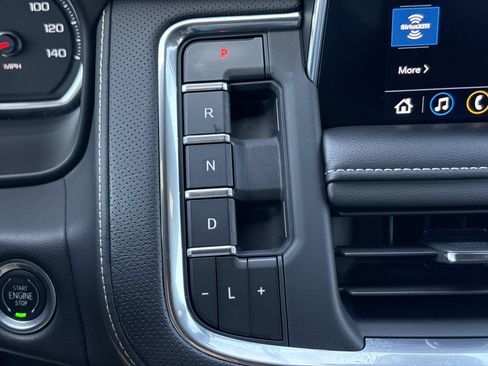 Used 2021 Chevrolet Tahoe Premier w/ Premium Package AWD/4WD image 23