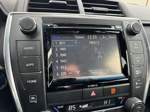 Certified 2017 Toyota Camry XLE image 5