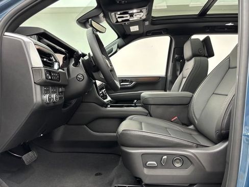New 2026 GMC Yukon Denali w/ Denali Reserve Package AWD/4WD image 21