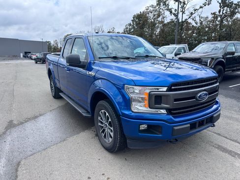 Used 2018 Ford F150 XLT w/ Equipment Group 302A Luxury AWD/4WD image 3