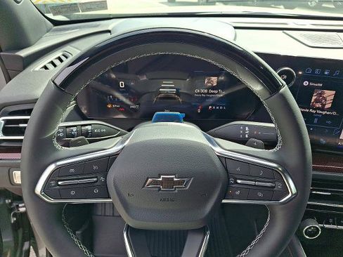 New 2026 Chevrolet Traverse Z71 w/ Enhanced Driving Package AWD/4WD image 11