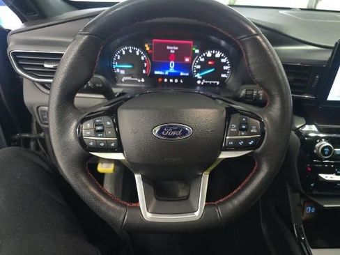 Certified 2023 Ford Explorer ST-Line w/ Class IV Trailer Tow Package AWD/4WD image 7