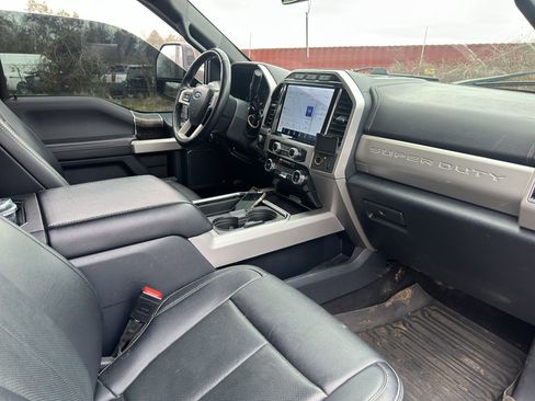 Used 2022 Ford F250 Lariat w/ Tremor Off-Road Package image 9