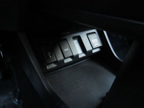 Used 2018 Honda HR-V LX image 43