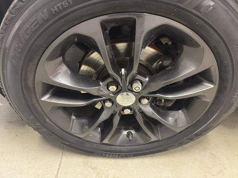 Used 2021 Dodge Durango GT AWD/4WD image 32