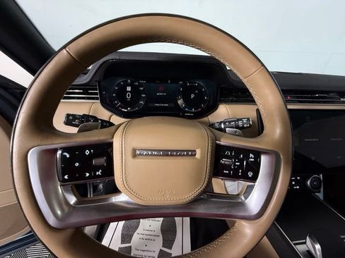 Used 2023 Land Rover Range Rover Long Wheelbase SE AWD/4WD image 17