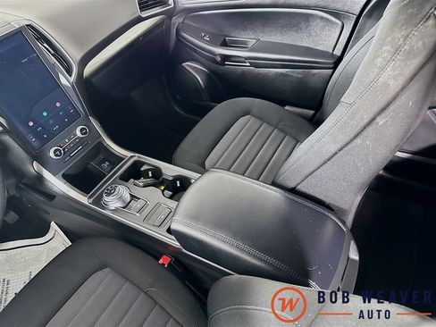 Used 2022 Ford Edge SE w/ Black Appearance Package image 24