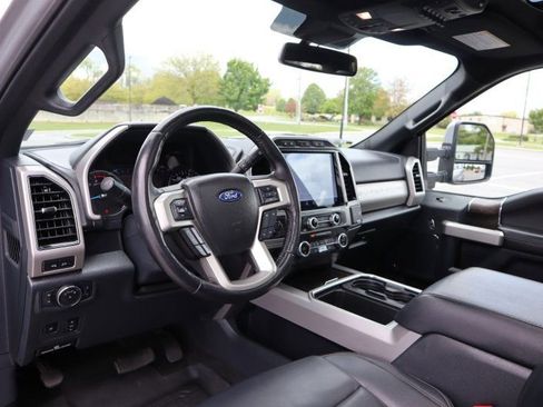 Used 2022 Ford F250 Lariat w/ Lariat Ultimate Package AWD/4WD image 11