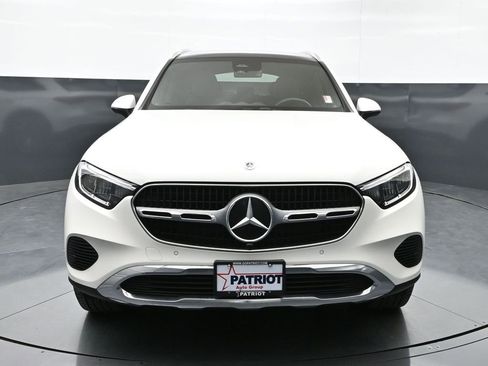 Used 2025 Mercedes-Benz GLC 300 4MATIC image 6